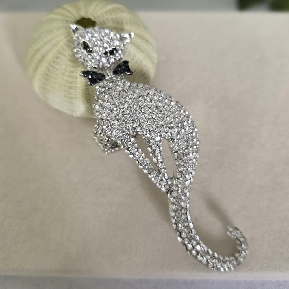 Wow! Beautiful Vintage Large Silver Cat Pave Stretch Ring - Picture 3 of 8